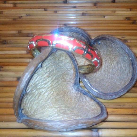 Pink and Gold Click Hinged Enamel Bracelet - Picture 3 of 16